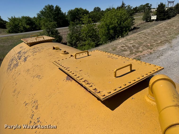 image for item EW4542 Fuel tank