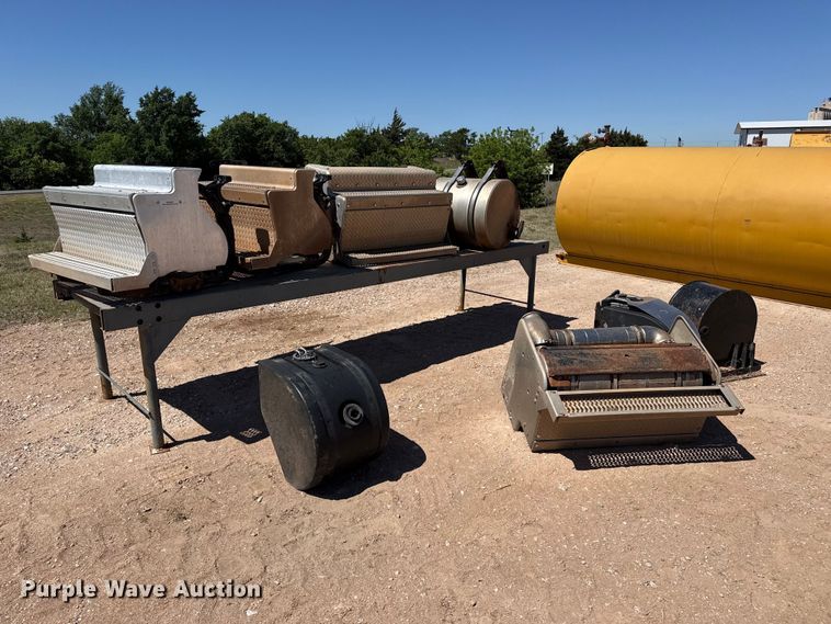 image for item EW4547 Truck parts