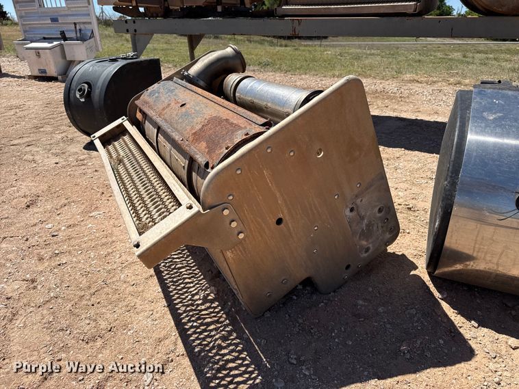 image for item EW4547 Truck parts