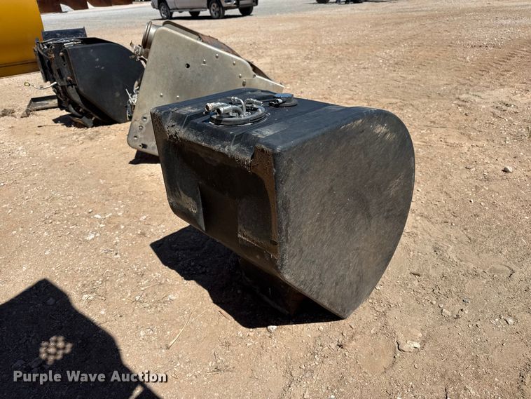image for item EW4547 Truck parts