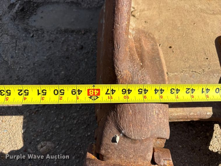 image for item FB6675 Caterpillar bucket