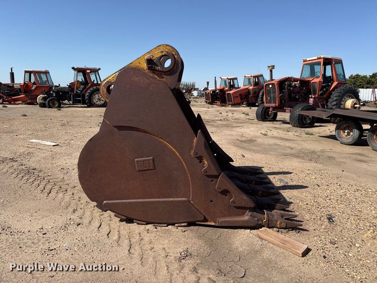 image for item FB6677 Caterpillar bucket