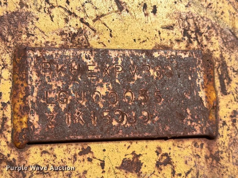 image for item FB6677 Caterpillar bucket