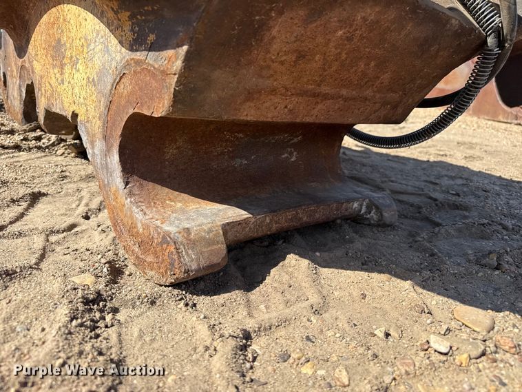 image for item FB6679 Caterpillar quick coupler