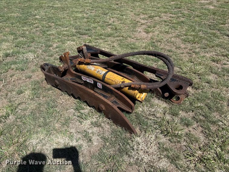 image for item FB6687 (2) excavator thumbs