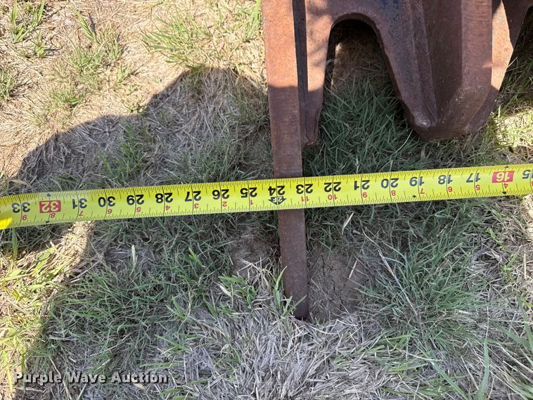 image for item FB6687 (2) excavator thumbs