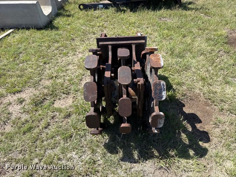 image for item FB6688 Excavator compaction wheel