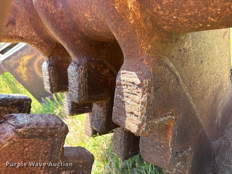 image for item FB6690 Concrete crusher