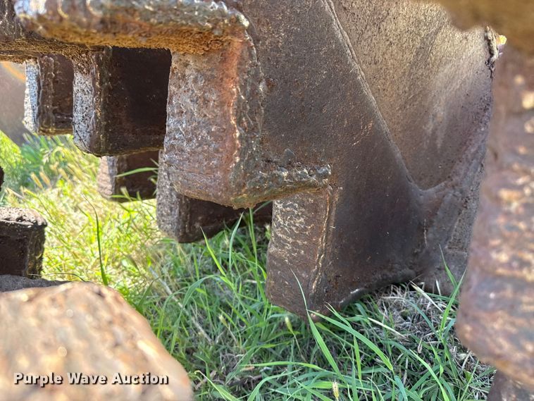 image for item FB6690 Concrete crusher