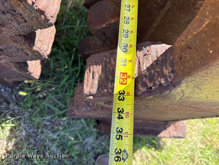 image for item FB6690 Concrete crusher