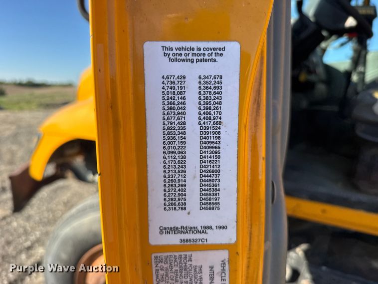 image for item FB7319 2004 International 7400 dump truck