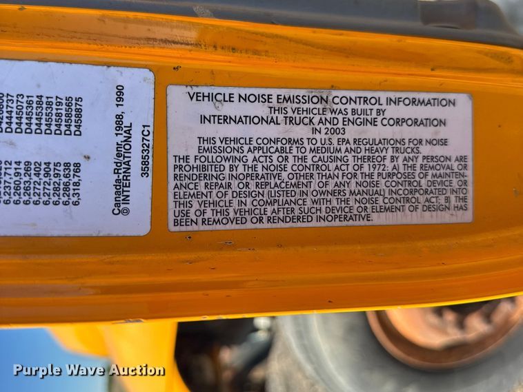 image for item FB7319 2004 International 7400 dump truck