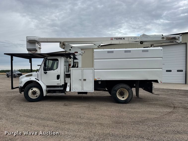 image for item FB7365 2011 Freightliner Business Class M2 forestry bucket truck