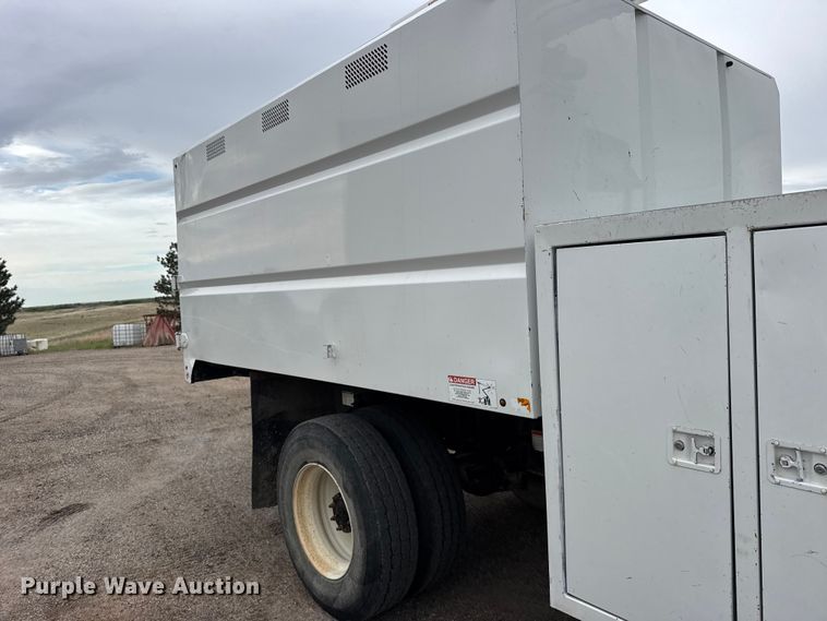 image for item FB7365 2011 Freightliner Business Class M2 forestry bucket truck