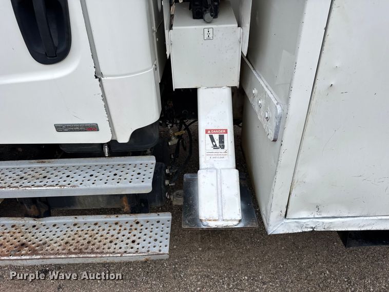 image for item FB7365 2011 Freightliner Business Class M2 forestry bucket truck