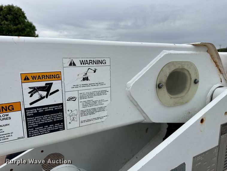 image for item FB7365 2011 Freightliner Business Class M2 forestry bucket truck