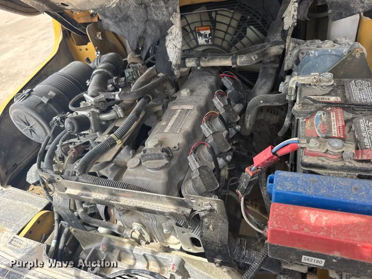 image for item FB7417 Caterpillar GP25N forklift