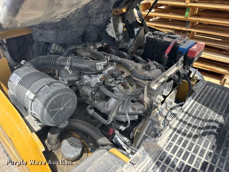 image for item FB7417 Caterpillar GP25N forklift