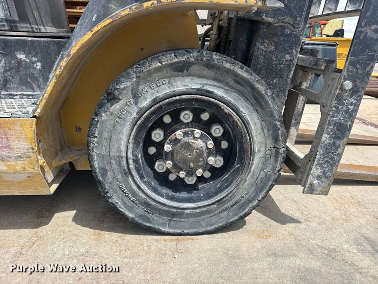 image for item FB7417 Caterpillar GP25N forklift