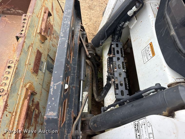 image for item FB8128 2019 Bobcat T870 tracked skid steer loader