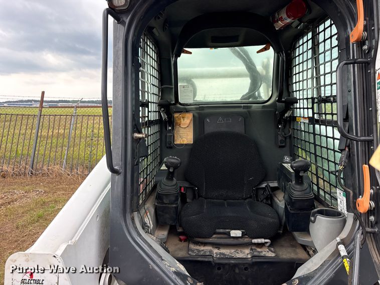 image for item FB8128 2019 Bobcat T870 tracked skid steer loader