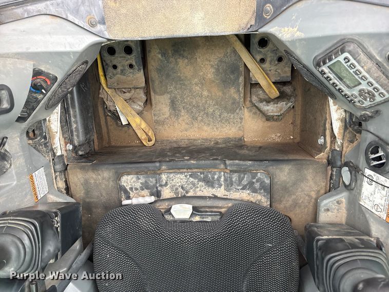 image for item FB8128 2019 Bobcat T870 tracked skid steer loader
