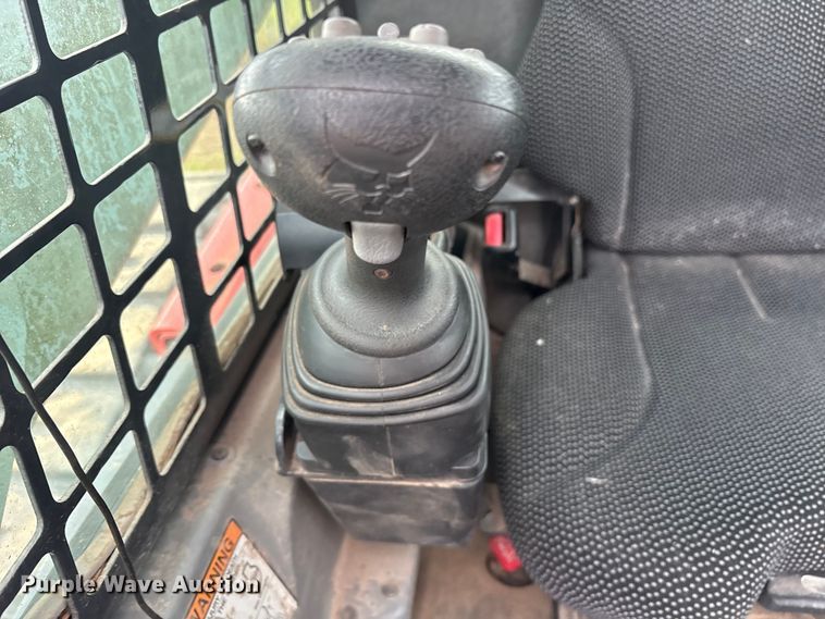 image for item FB8128 2019 Bobcat T870 tracked skid steer loader
