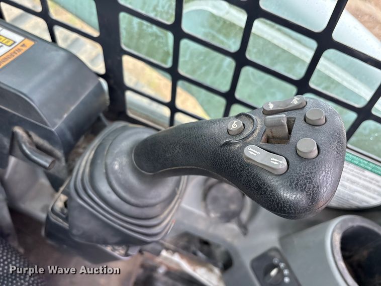 image for item FB8128 2019 Bobcat T870 tracked skid steer loader