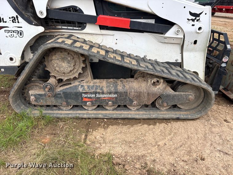 image for item FB8128 2019 Bobcat T870 tracked skid steer loader