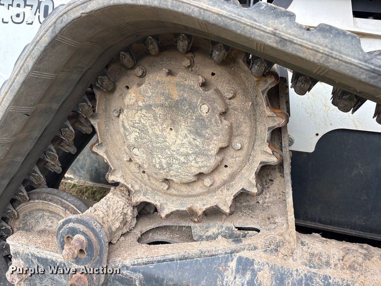 image for item FB8128 2019 Bobcat T870 tracked skid steer loader