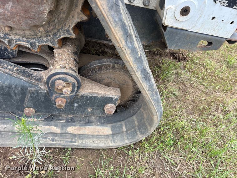 image for item FB8128 2019 Bobcat T870 tracked skid steer loader