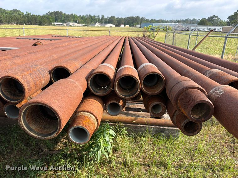 image for item FB8132 (53) joints of drill pipe