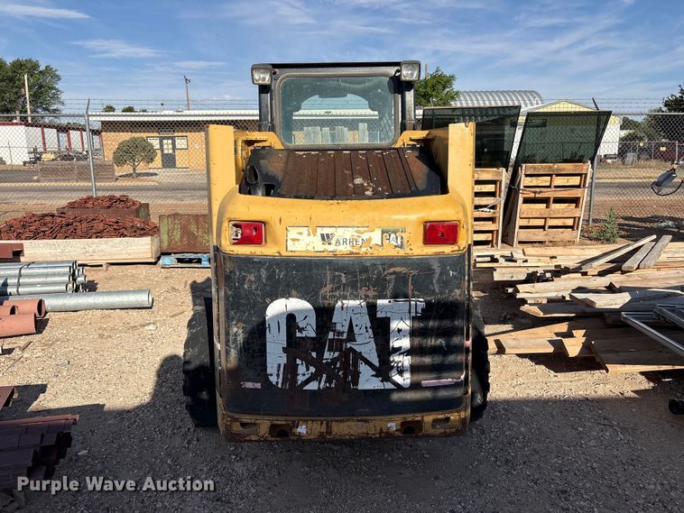 image for item FC2277 2007 Caterpillar 246B skid steer loader