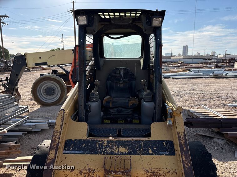 image for item FC2277 2007 Caterpillar 246B skid steer loader