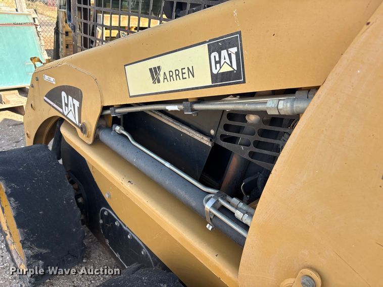 image for item FC2277 2007 Caterpillar 246B skid steer loader