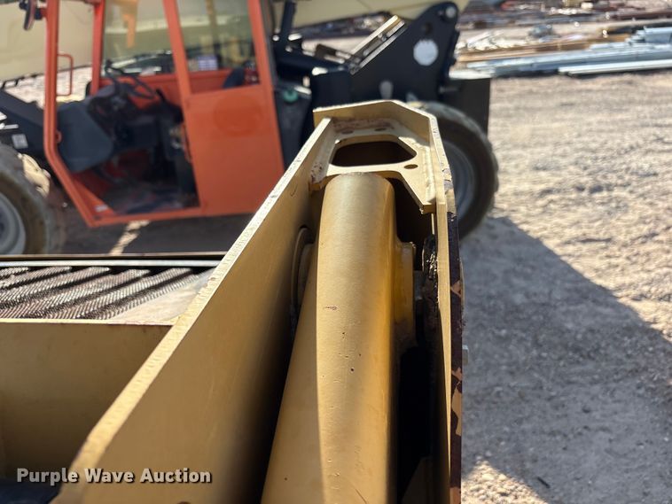 image for item FC2277 2007 Caterpillar 246B skid steer loader