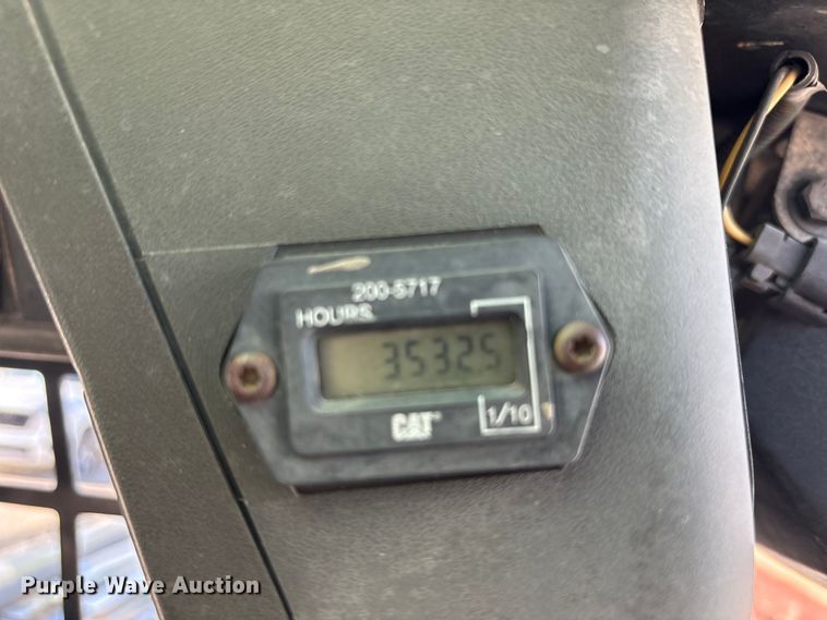 image for item FC2277 2007 Caterpillar 246B skid steer loader