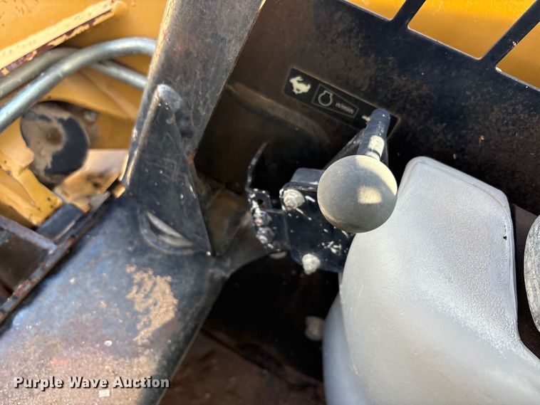 image for item FC2277 2007 Caterpillar 246B skid steer loader