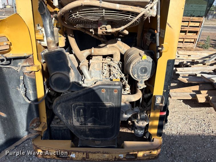 image for item FC2277 2007 Caterpillar 246B skid steer loader