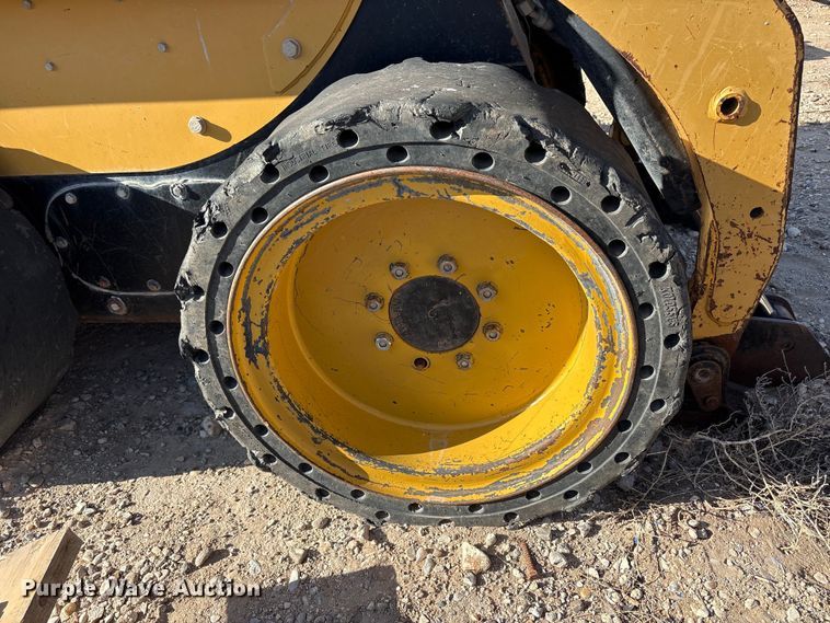 image for item FC2277 2007 Caterpillar 246B skid steer loader