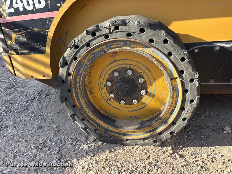 image for item FC2277 2007 Caterpillar 246B skid steer loader
