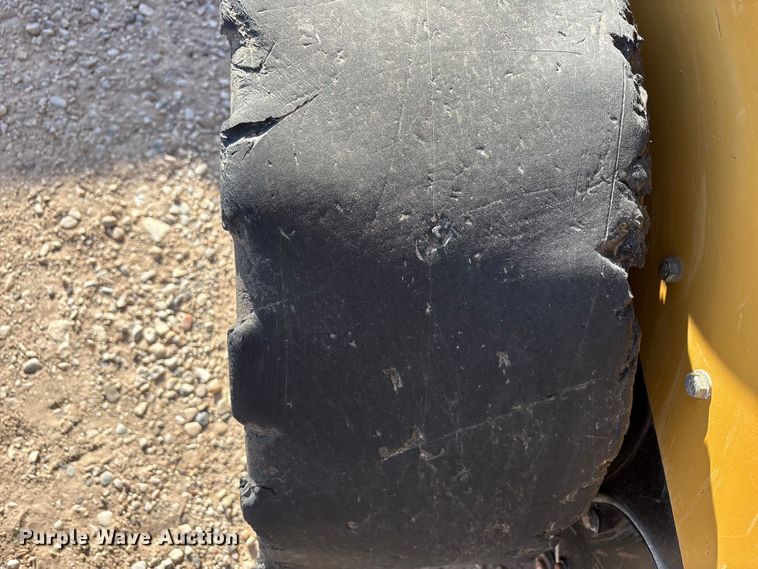 image for item FC2277 2007 Caterpillar 246B skid steer loader