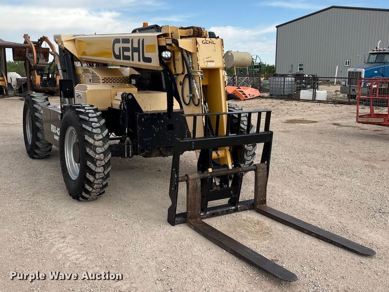 image for item FC2280 Gehl RS8-42 telehandler