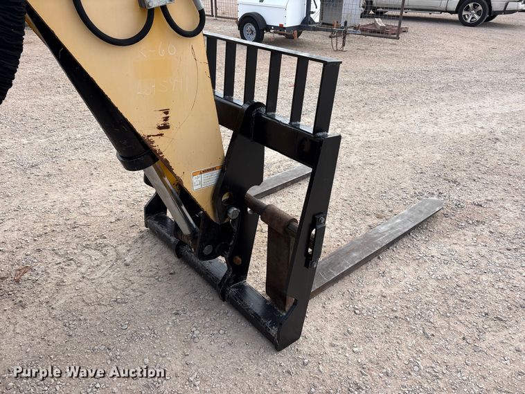 image for item FC2280 Gehl RS8-42 telehandler