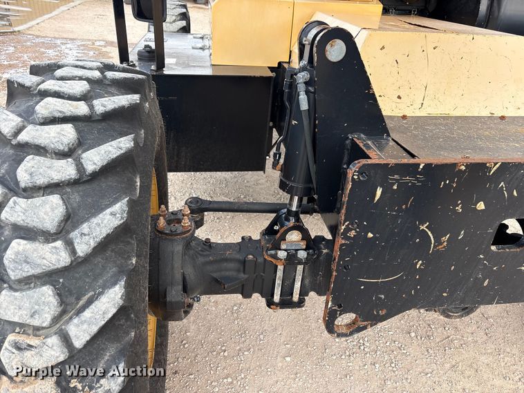 image for item FC2280 Gehl RS8-42 telehandler