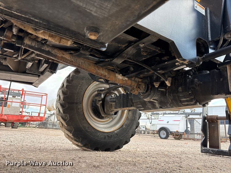 image for item FC2280 Gehl RS8-42 telehandler
