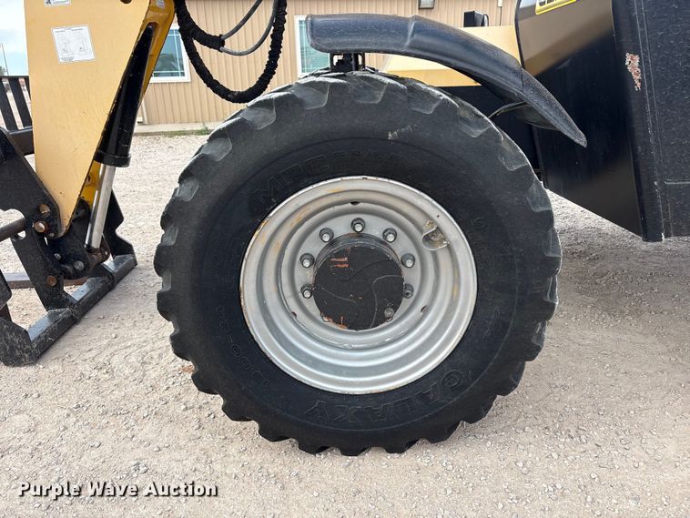 image for item FC2280 Gehl RS8-42 telehandler