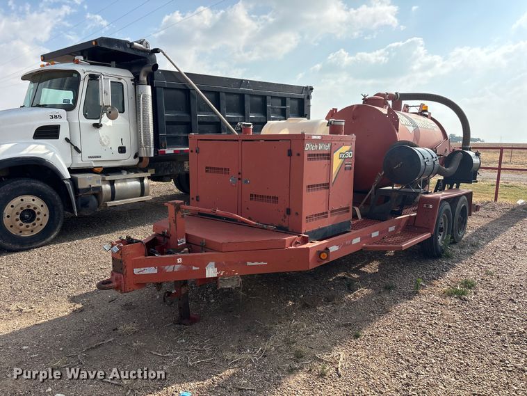 image for item FC2282 2014 Ditch witch FX30 vacuum excavator