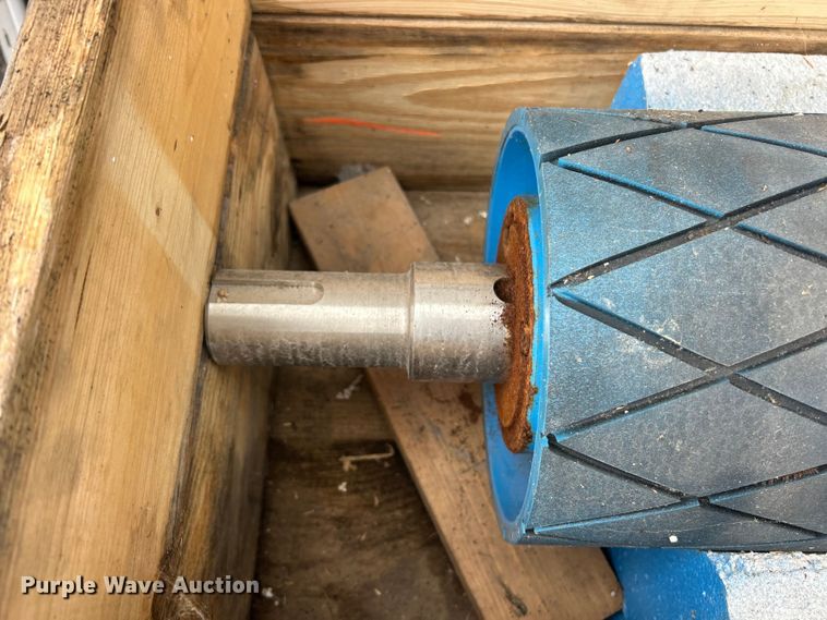 image for item FC2608 Terex -Finlay Trommel 790 conveyor pulley