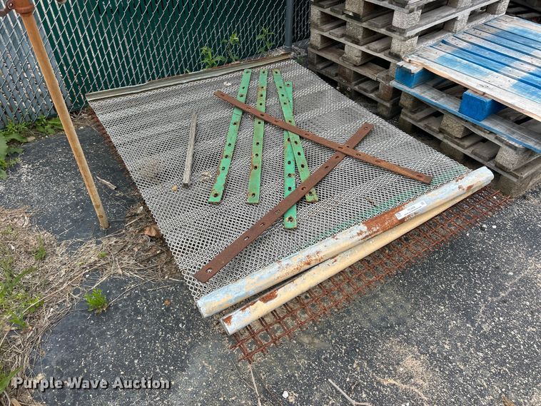 image for item FC2609 McCloskey R105 screen mesh 